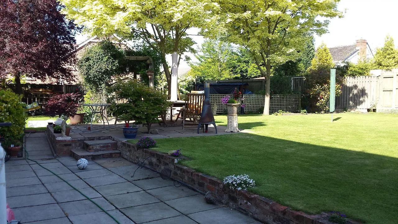 Bed & Breakfast Church End Farm Bed And Breakfast Hale  United Kingdom