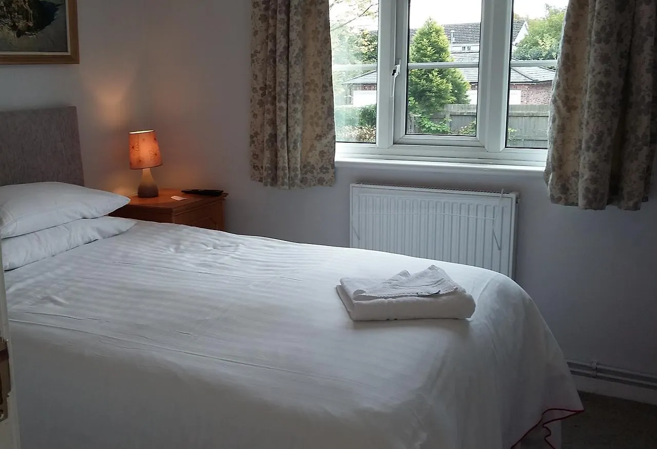 Bed & Breakfast Church End Farm Bed And Breakfast Hale